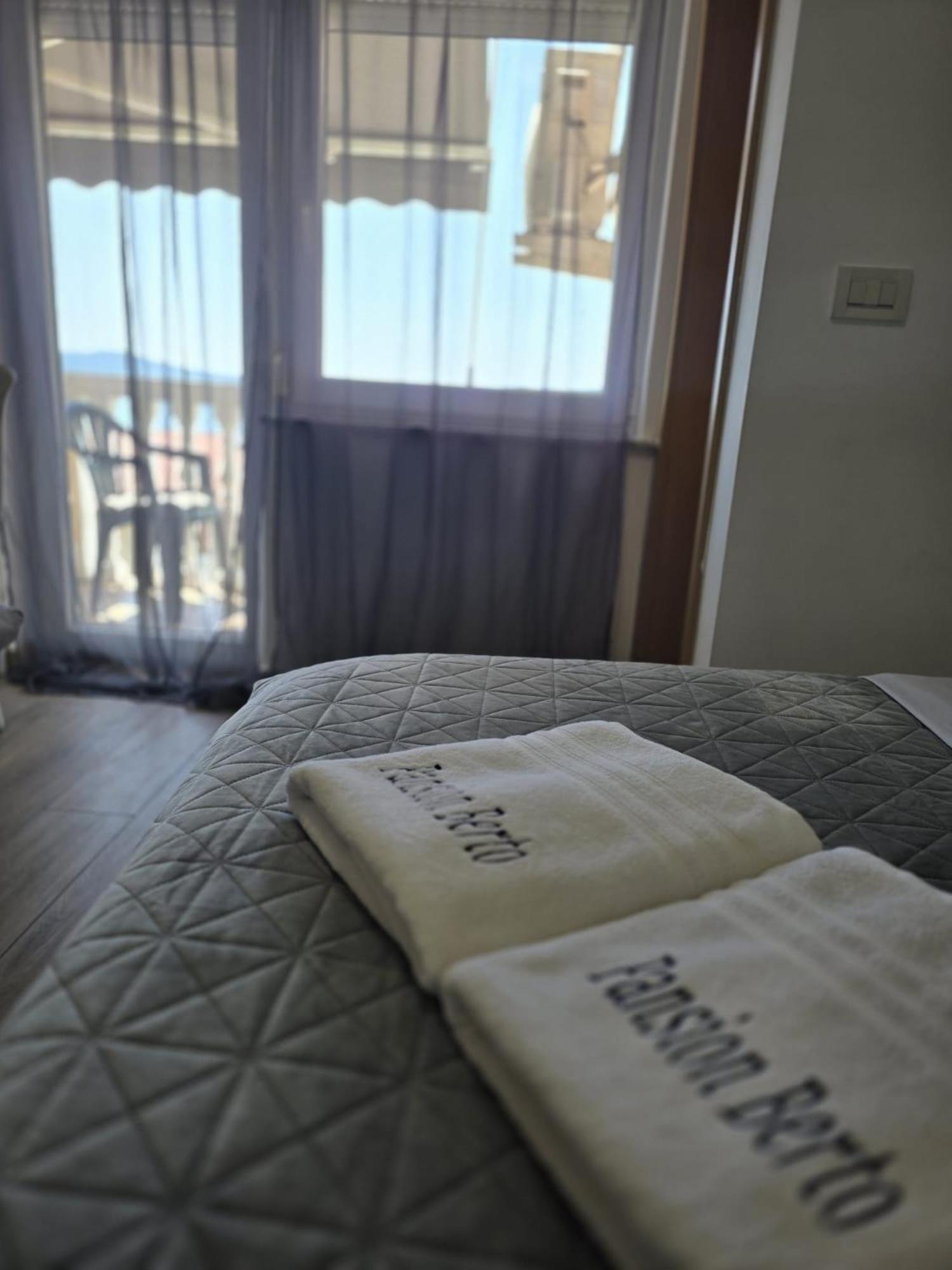 Guest House Berto ツリクヴェニツァ エクステリア 写真