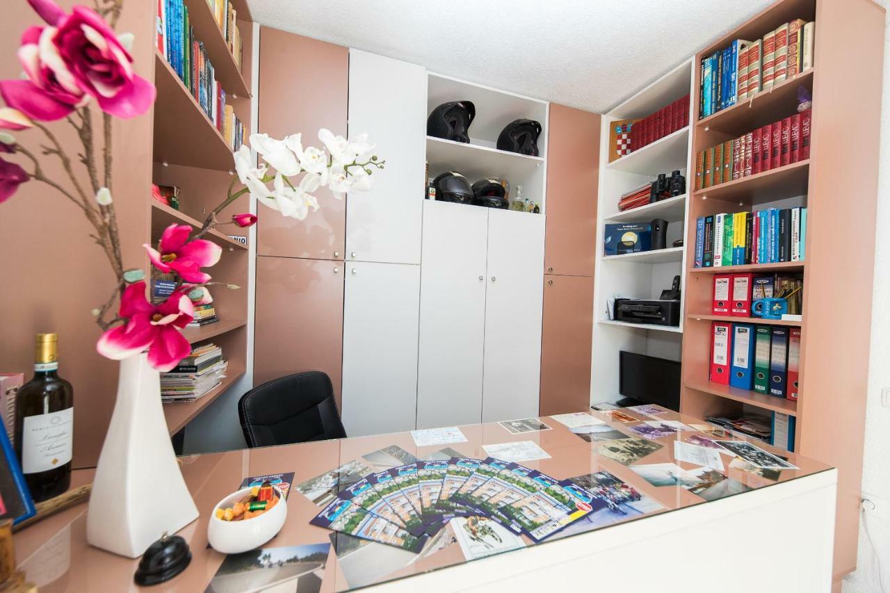 Guest House Berto ツリクヴェニツァ エクステリア 写真